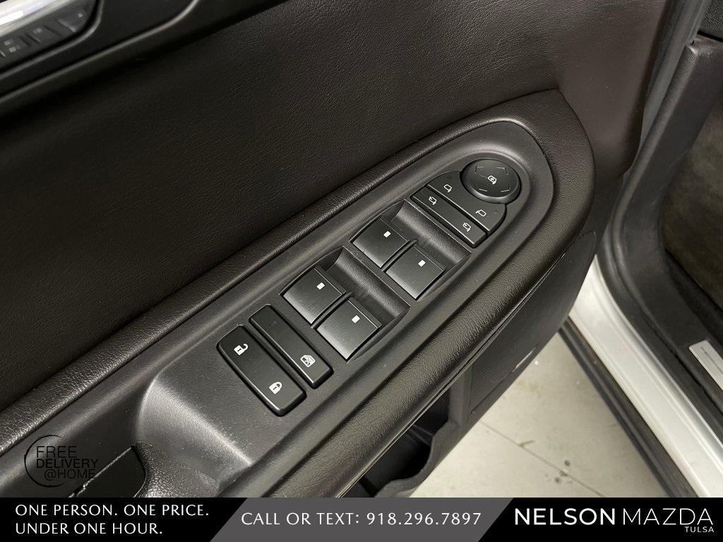 used 2016 Chevrolet Traverse car, priced at $15,199