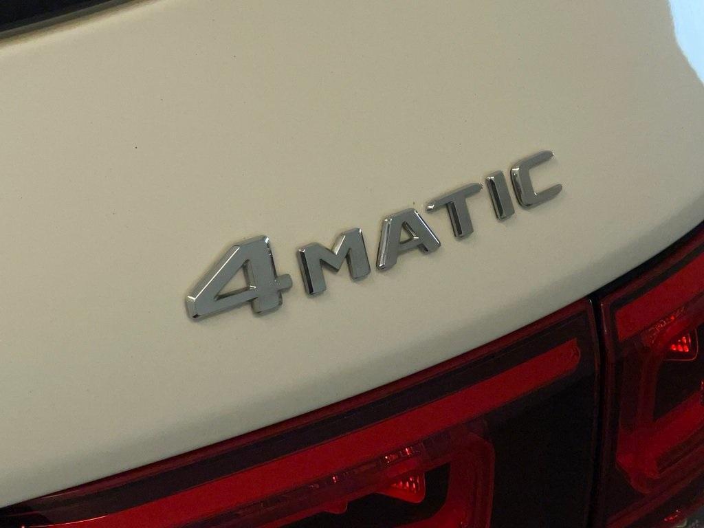 used 2020 Mercedes-Benz GLB 250 car, priced at $22,627