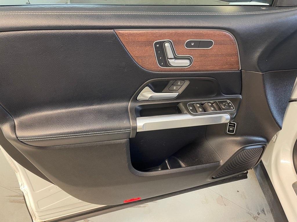 used 2020 Mercedes-Benz GLB 250 car, priced at $22,627