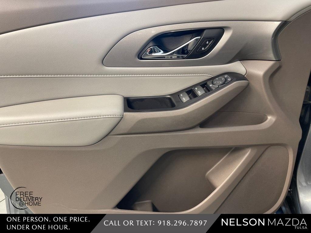 used 2019 Chevrolet Traverse car, priced at $14,802