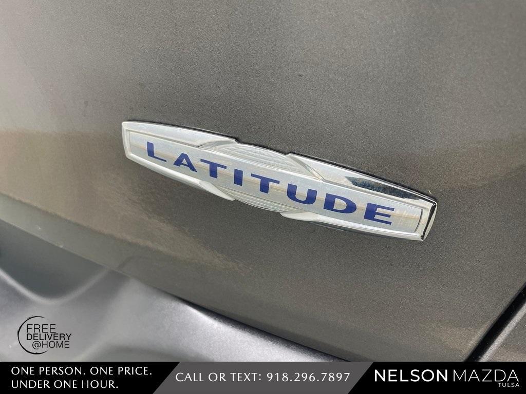 used 2015 Jeep Cherokee car, priced at $10,172