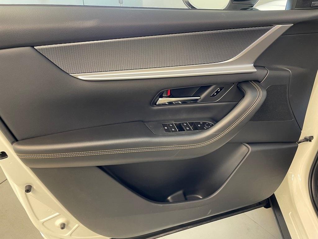 new 2025 Mazda CX-70 car, priced at $50,118