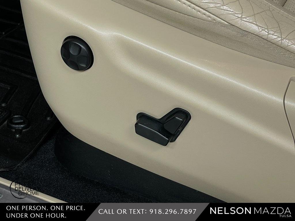 used 2014 Jeep Grand Cherokee car, priced at $10,994