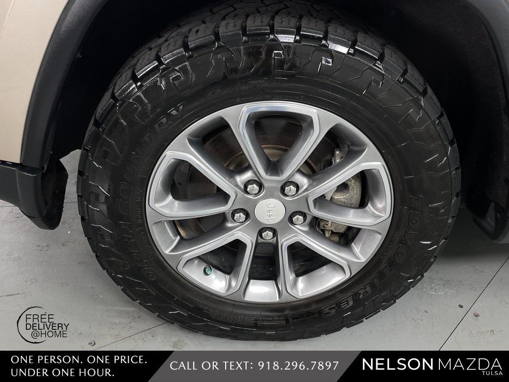 used 2014 Jeep Grand Cherokee car, priced at $10,994