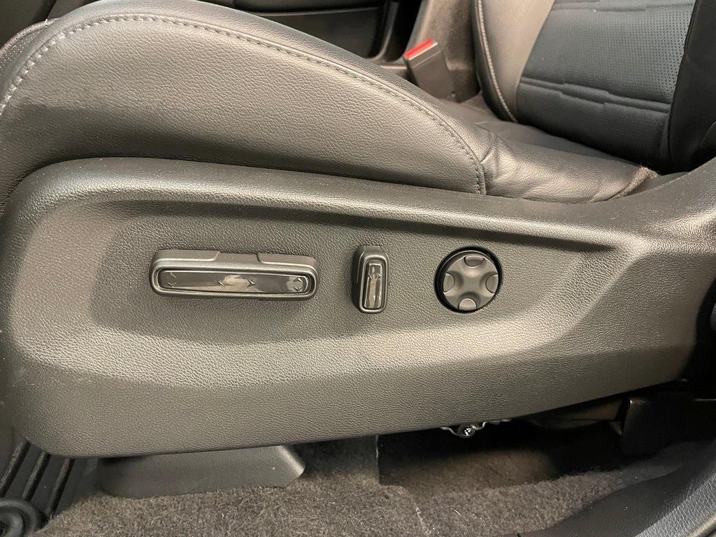 used 2020 Honda CR-V car, priced at $26,980