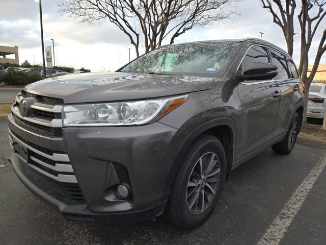 used 2018 Toyota Highlander car, priced at $21,991