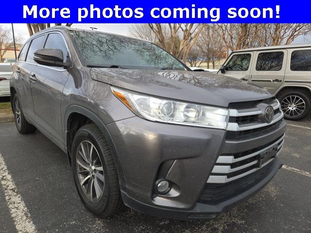 used 2018 Toyota Highlander car, priced at $21,991