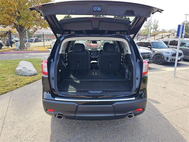 new 2025 Subaru Ascent car, priced at $47,193