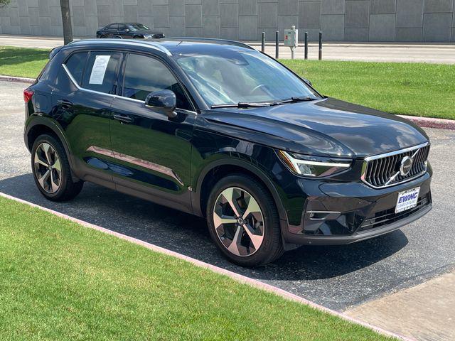 used 2023 Volvo XC40 car, priced at $28,148