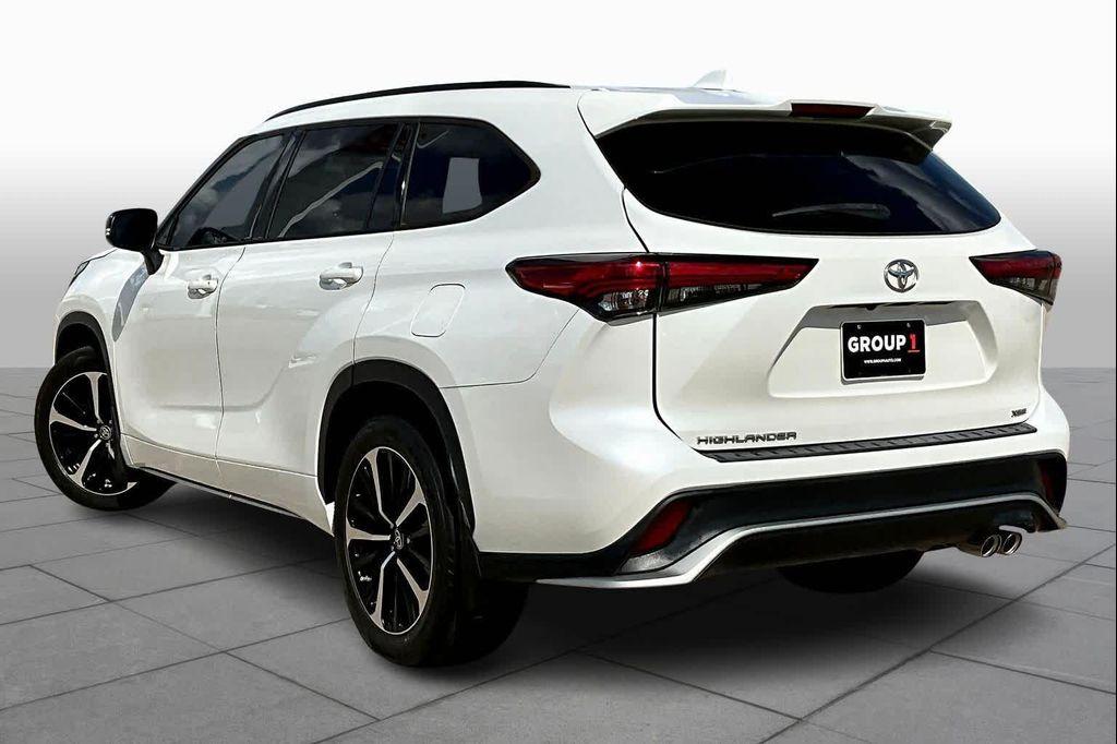 used 2022 Toyota Highlander car, priced at $37,000