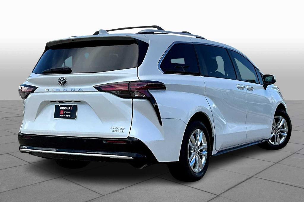 used 2023 Toyota Sienna car, priced at $44,700