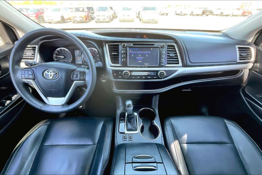 used 2016 Toyota Highlander car, priced at $21,850