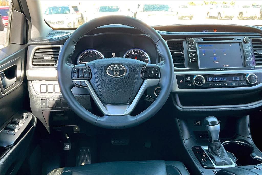 used 2016 Toyota Highlander car, priced at $21,850