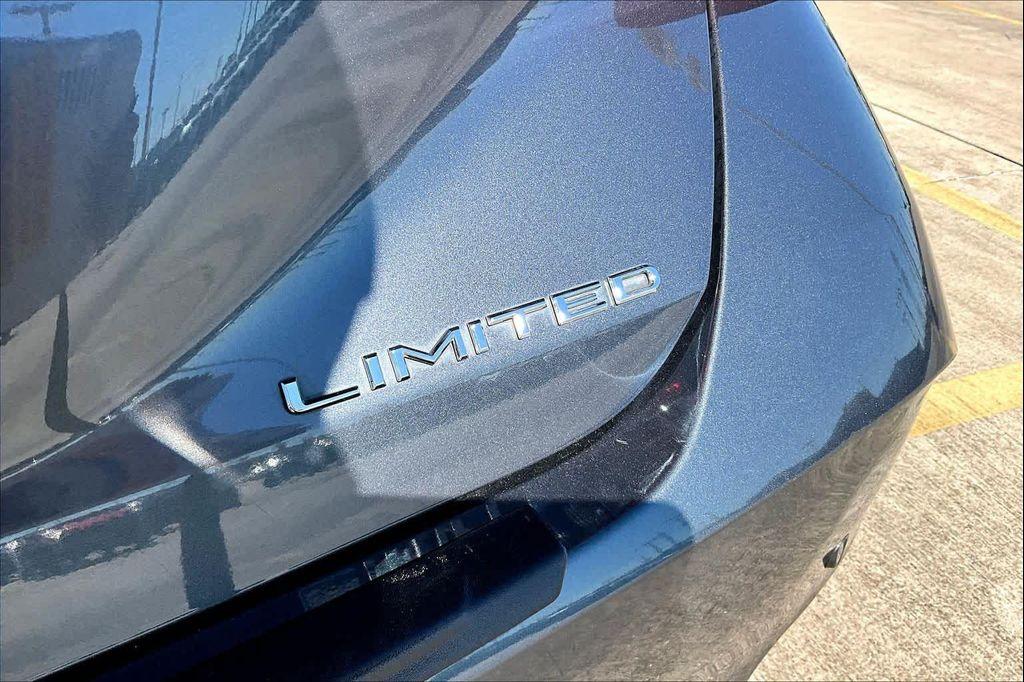 used 2020 Toyota Avalon car, priced at $20,900