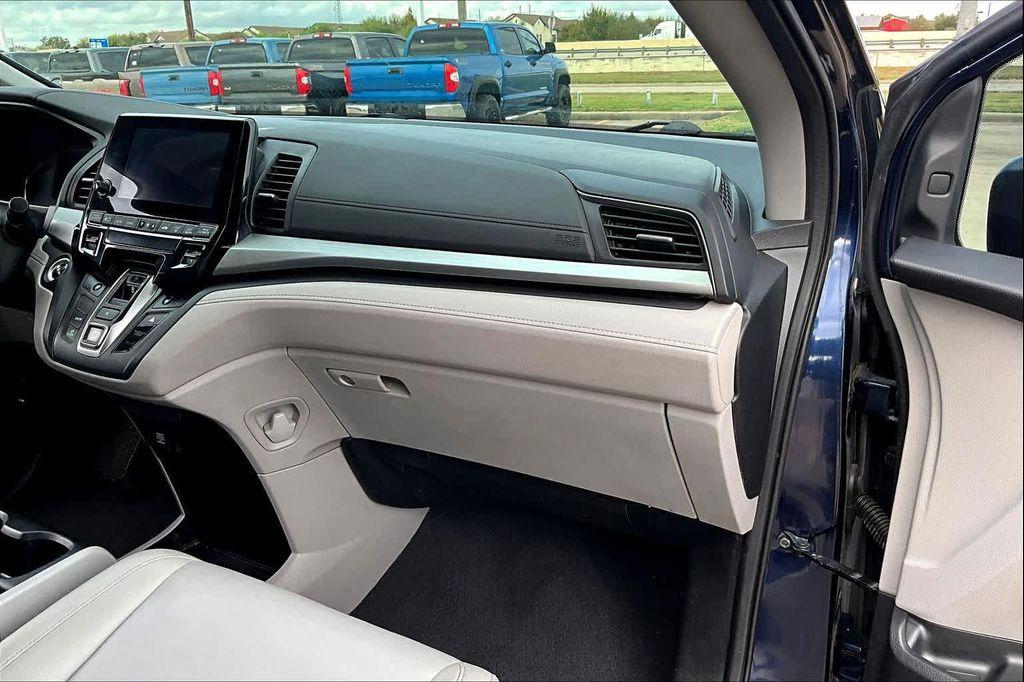 used 2018 Honda Odyssey car, priced at $15,600