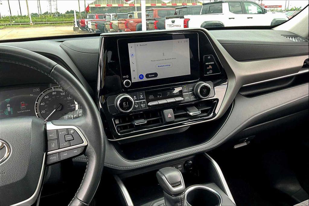used 2023 Toyota Highlander car, priced at $31,218