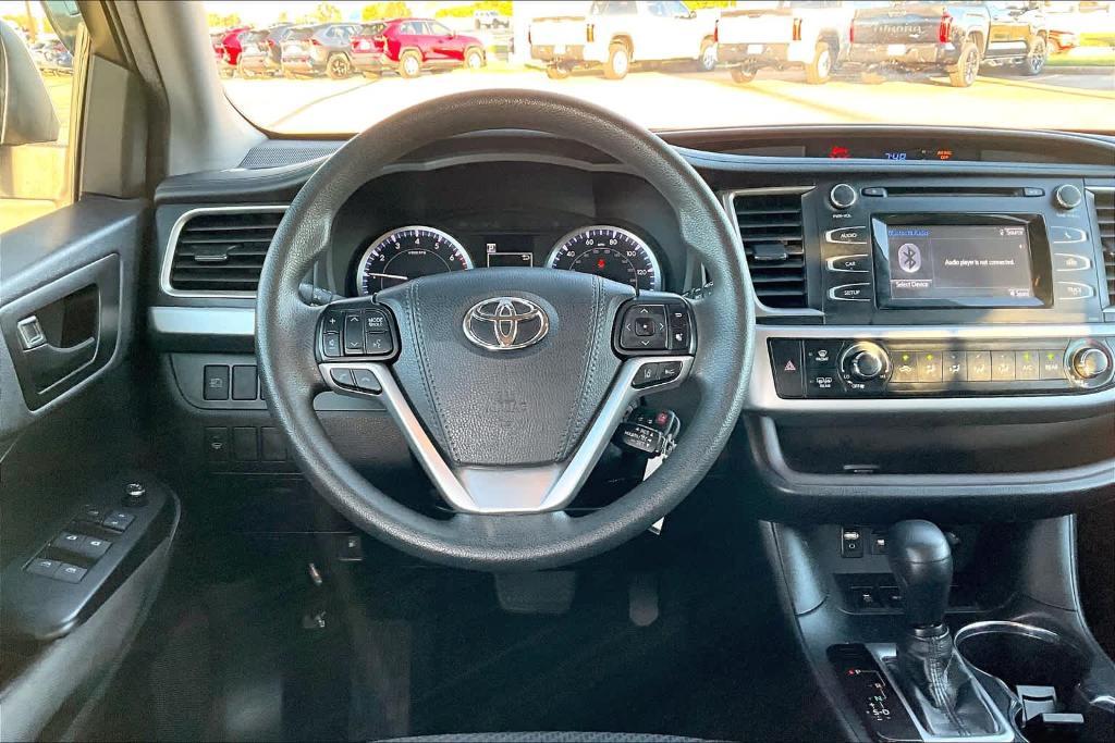 used 2019 Toyota Highlander car, priced at $24,150