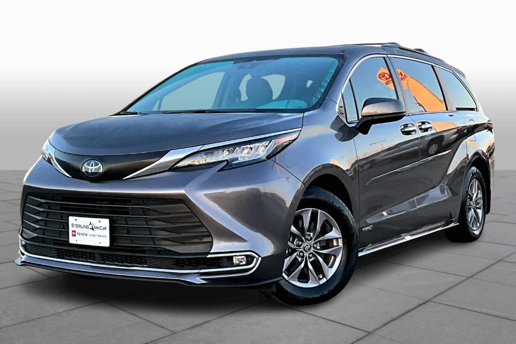 used 2021 Toyota Sienna car, priced at $40,500