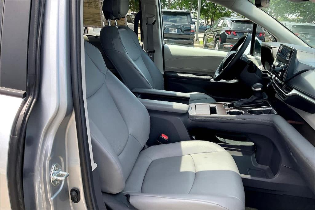 used 2024 Toyota Sienna car, priced at $42,900