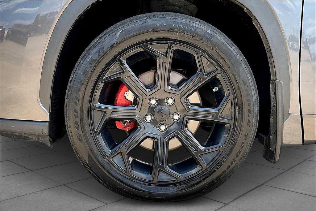 used 2023 Toyota Highlander car, priced at $30,300