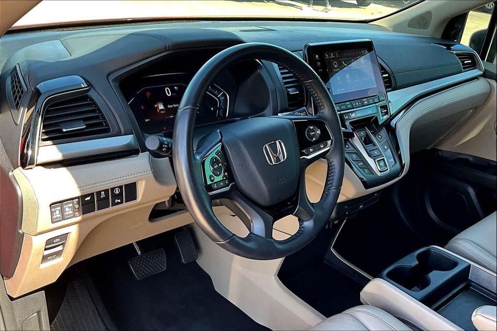 used 2023 Honda Odyssey car, priced at $35,999