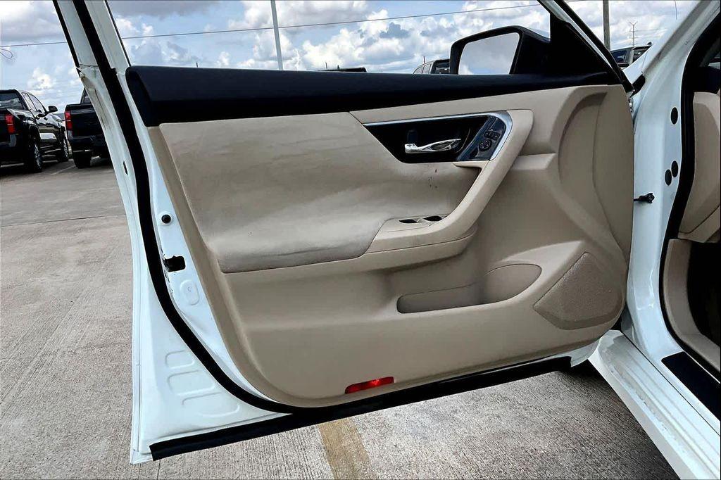 used 2014 Nissan Altima car, priced at $6,900