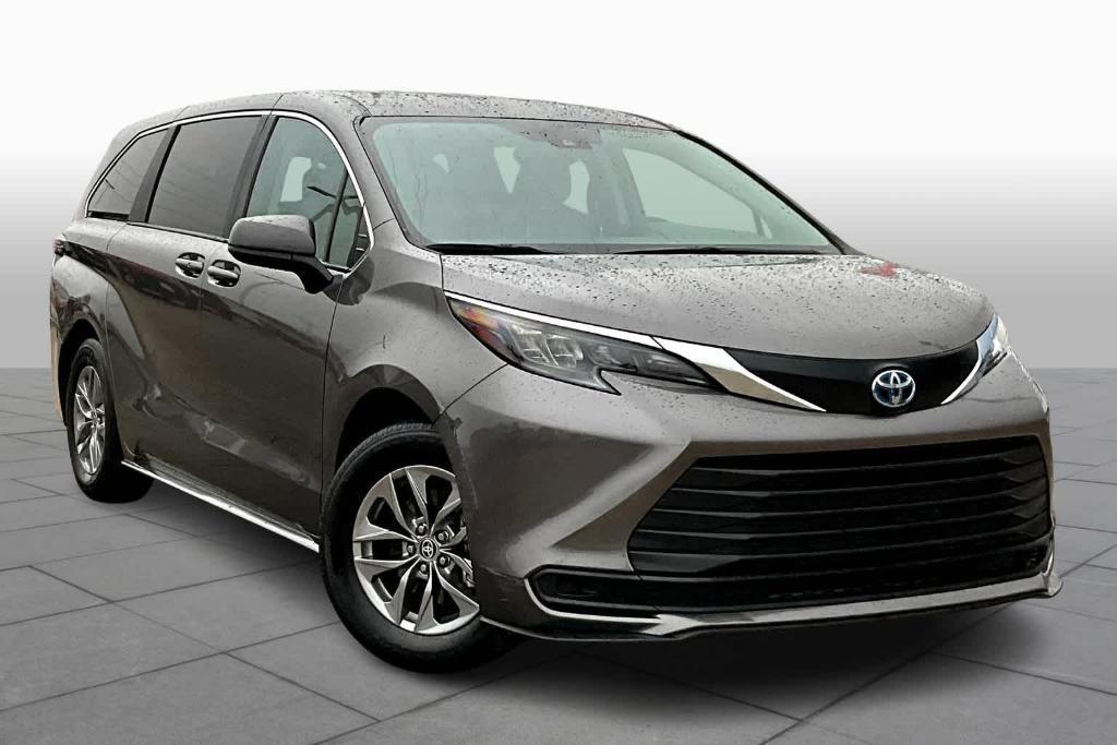 used 2024 Toyota Sienna car, priced at $40,000