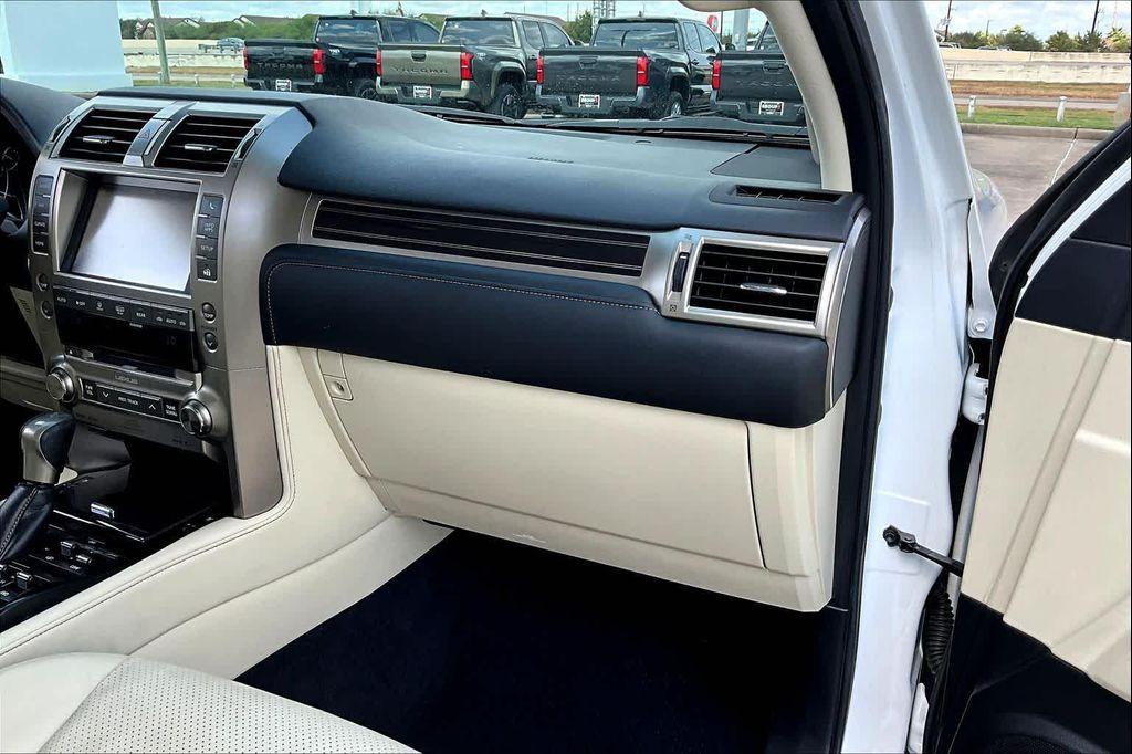 used 2021 Lexus GX 460 car, priced at $46,900