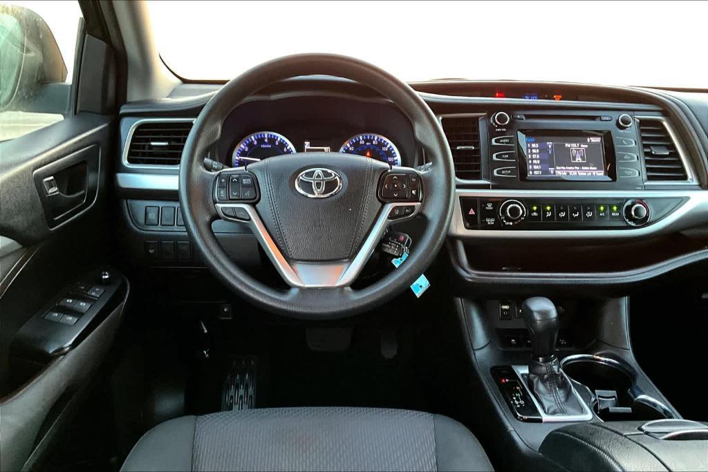 used 2019 Toyota Highlander car, priced at $20,400