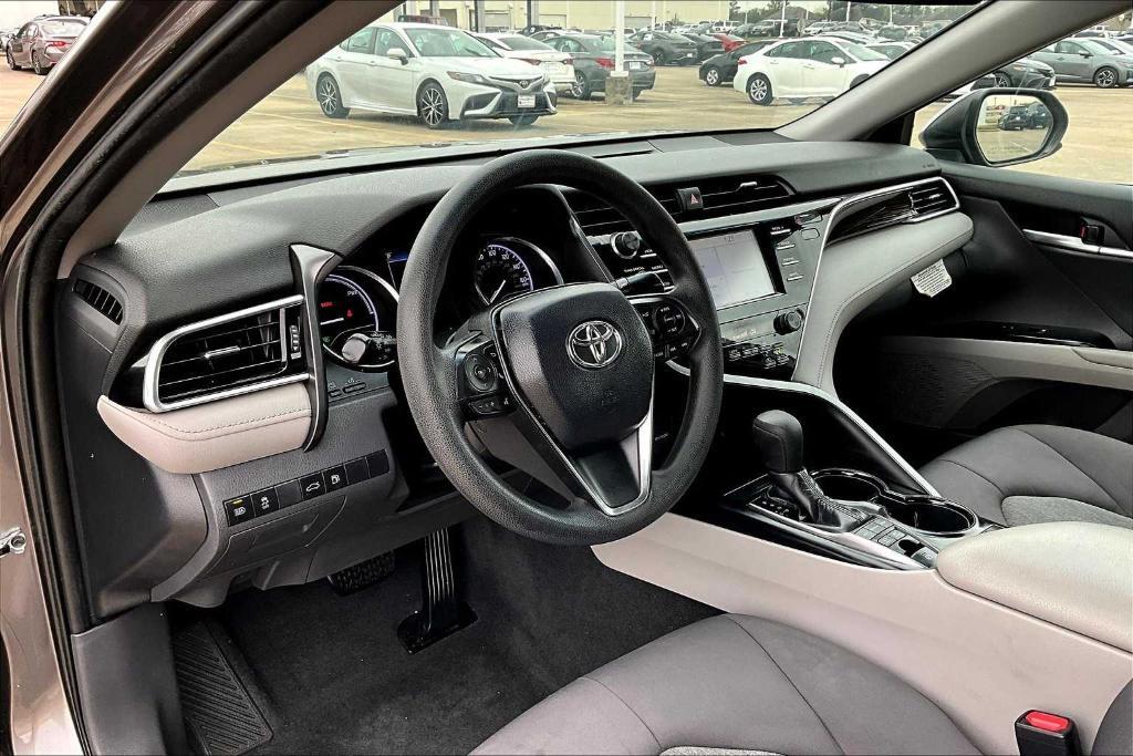 used 2018 Toyota Camry Hybrid car, priced at $16,100