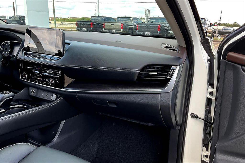 used 2021 Nissan Rogue car, priced at $25,300