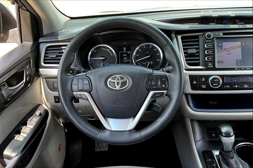 used 2016 Toyota Highlander Hybrid car, priced at $17,850