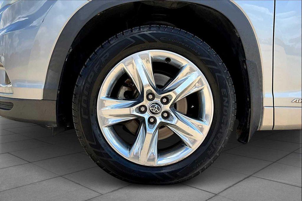 used 2016 Toyota Highlander Hybrid car, priced at $17,850