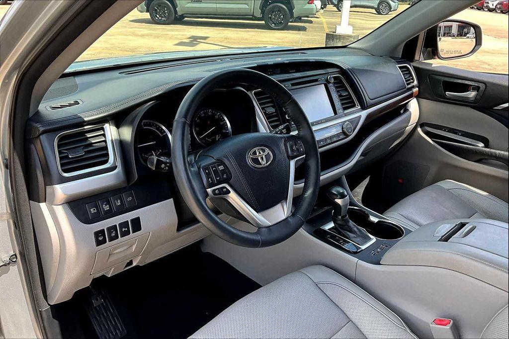 used 2016 Toyota Highlander Hybrid car, priced at $17,850
