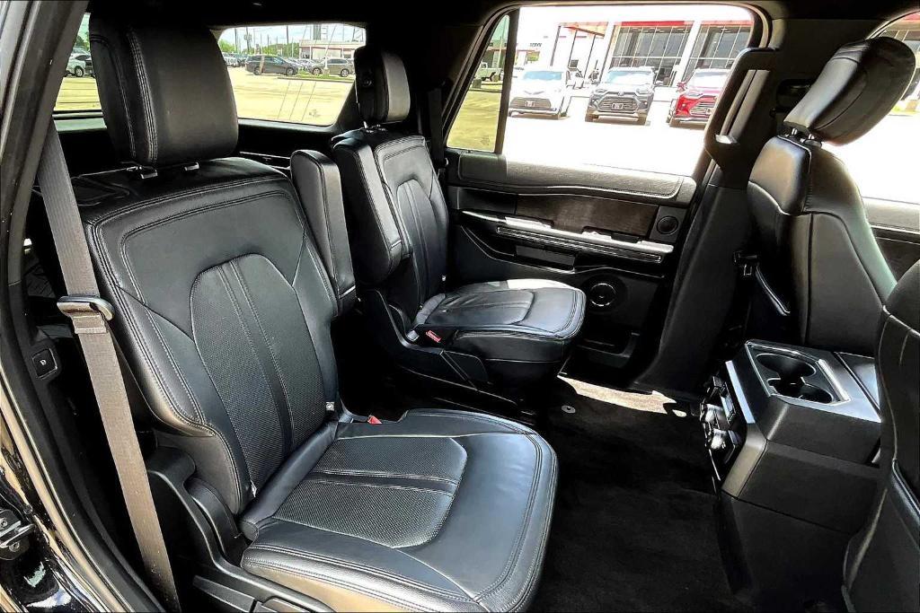 used 2018 Ford Expedition car, priced at $21,400