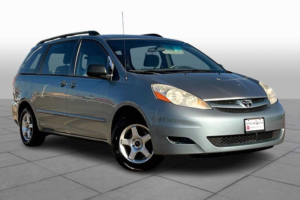 used 2006 Toyota Sienna car, priced at $5,750