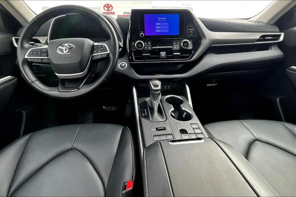 used 2023 Toyota Highlander car, priced at $38,650