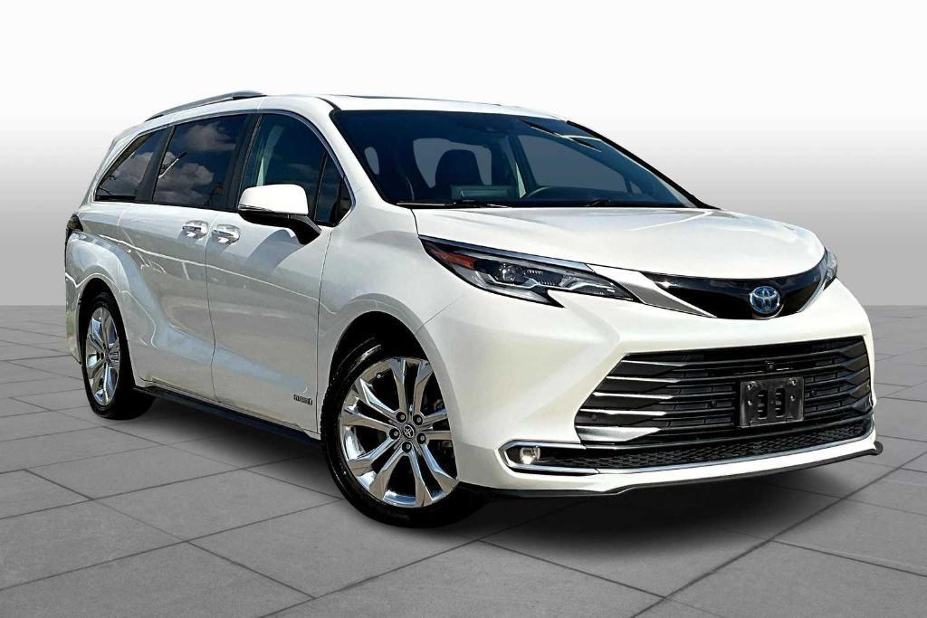 used 2021 Toyota Sienna car, priced at $38,600