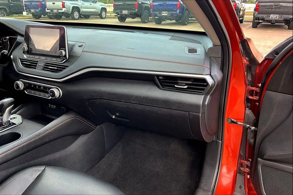 used 2021 Nissan Altima car, priced at $13,999