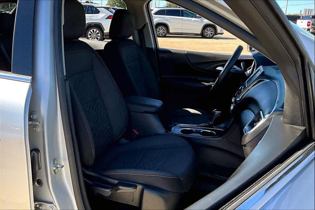 used 2018 Chevrolet Equinox car, priced at $8,300