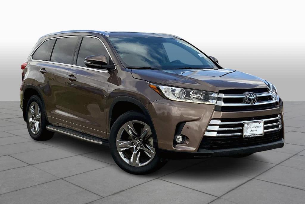 used 2019 Toyota Highlander car, priced at $33,900