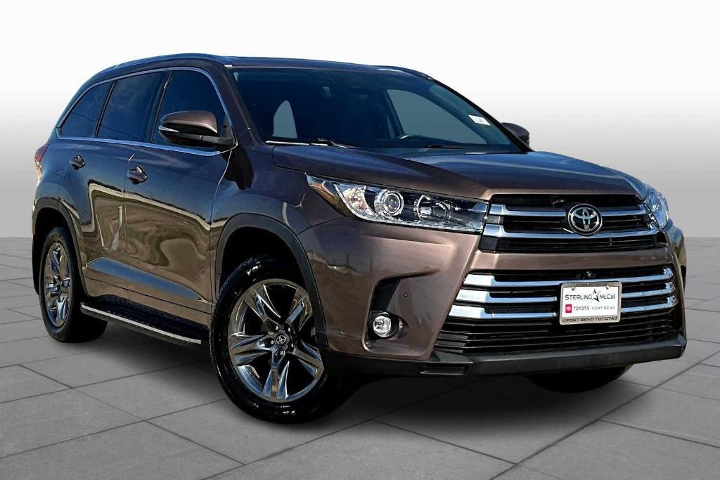 used 2019 Toyota Highlander car, priced at $33,900