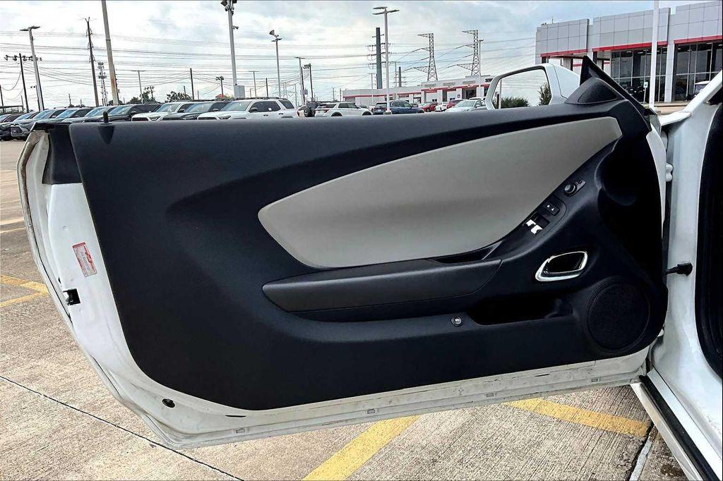 used 2014 Chevrolet Camaro car, priced at $9,500