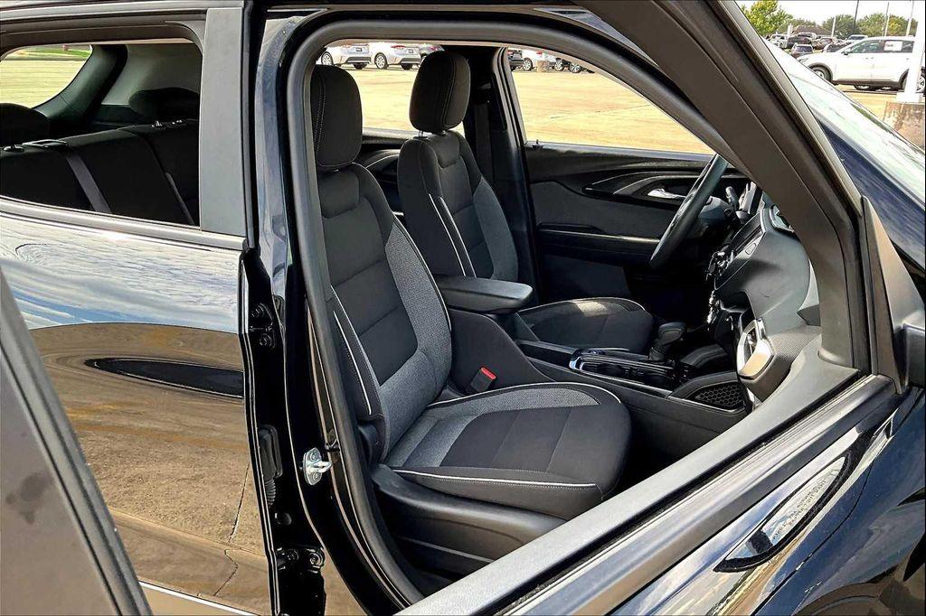 used 2023 Chevrolet TrailBlazer car, priced at $18,800