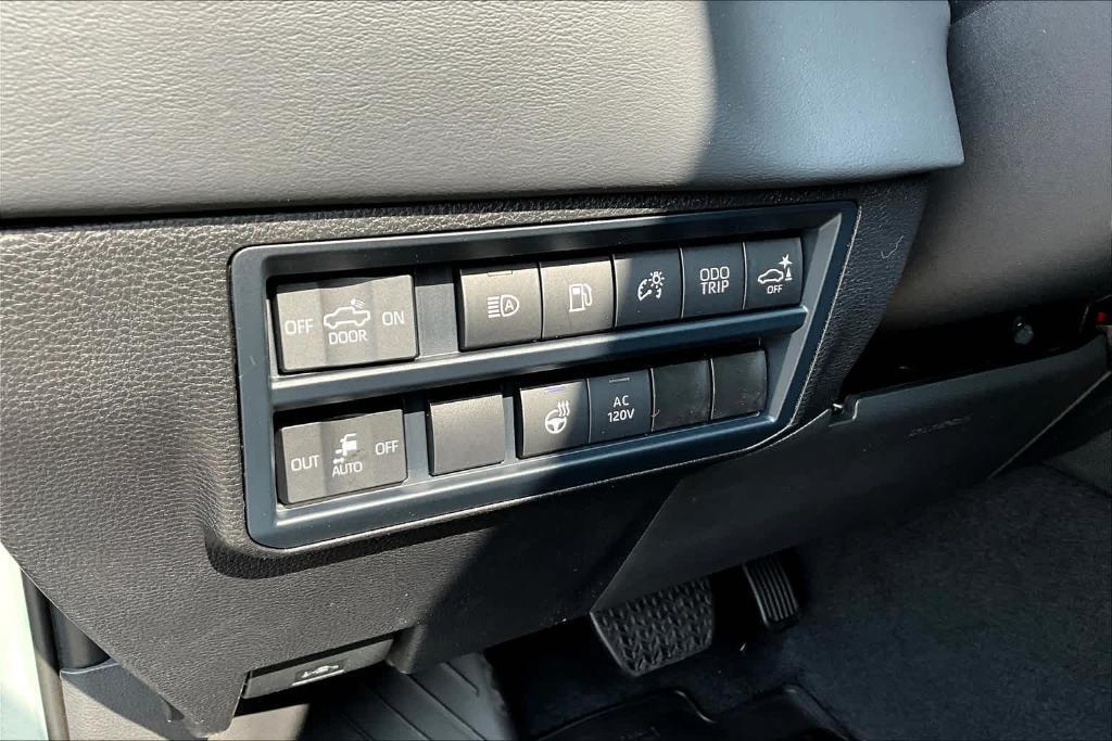 new 2025 Toyota Tundra Hybrid car, priced at $71,500