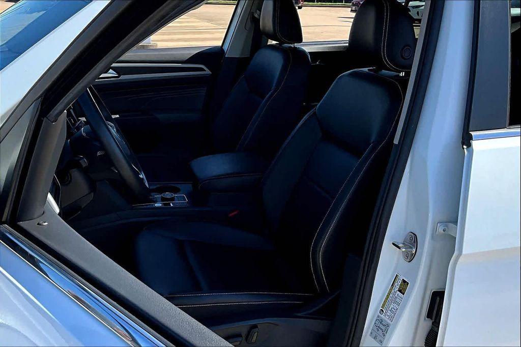 used 2021 Volkswagen Atlas car, priced at $18,600