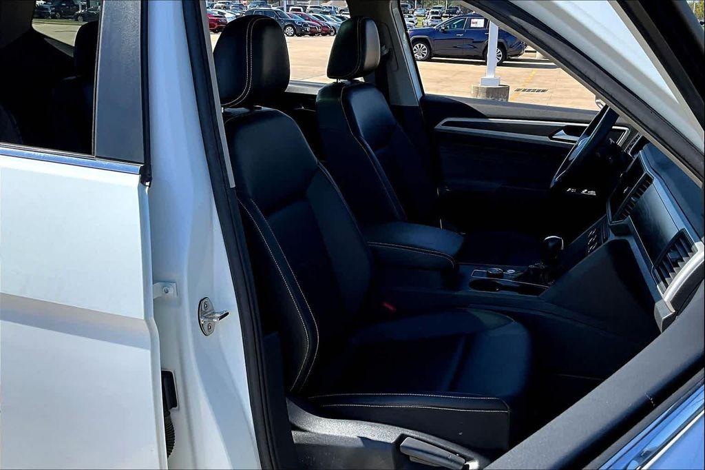used 2021 Volkswagen Atlas car, priced at $18,600