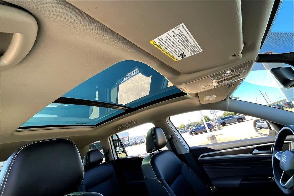 used 2021 Volkswagen Atlas car, priced at $18,600