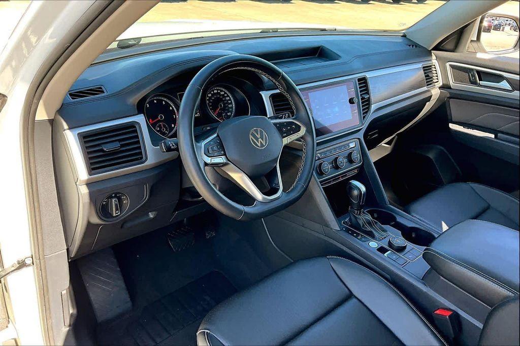 used 2021 Volkswagen Atlas car, priced at $18,600