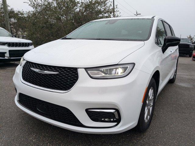 new 2025 Chrysler Pacifica car, priced at $42,920